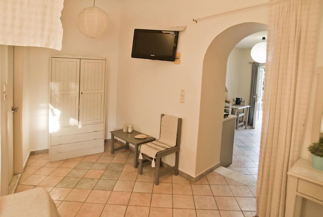 Paloma Luxury Studios Panormos  ภายนอก รูปภาพ