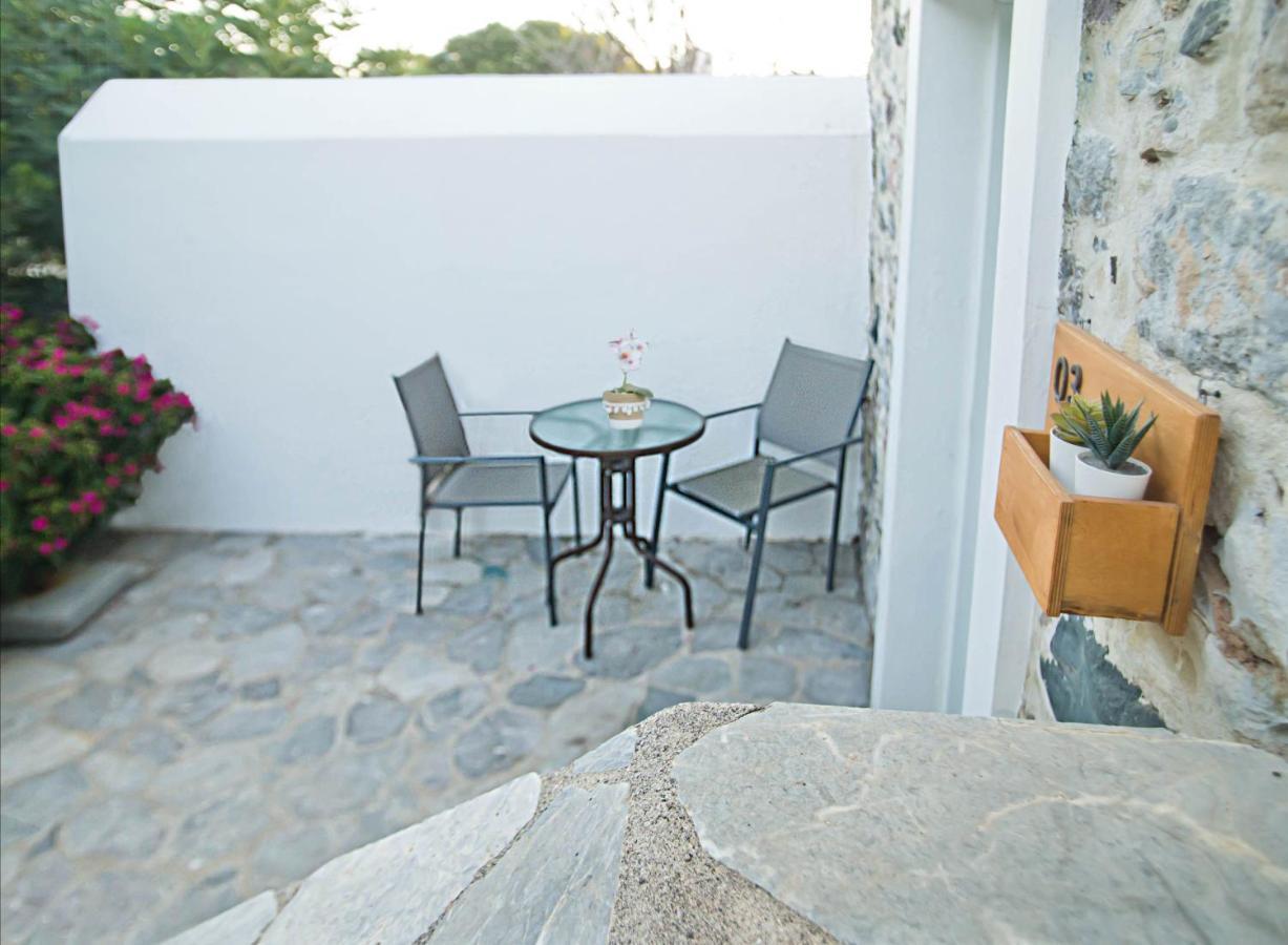 Paloma Luxury Studios Panormos  ภายนอก รูปภาพ